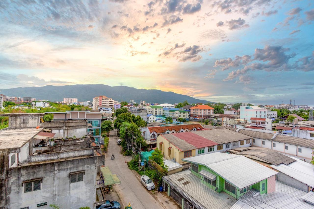 Oyo 990 Siam​ Lanna​ Grand​ Hotel​ Chiangmai Chiang Mai Exteriör bild